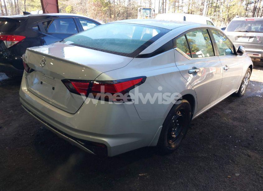 Photo 4 of 2022 Nissan Altima S FWD (VIN 1N4BL4BV0NN403279)