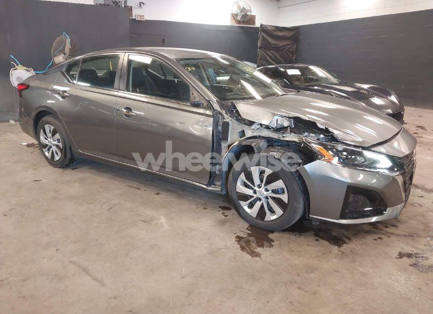 2023 Nissan Altima S FWD (VIN 1N4BL4BV0PN306182) main photo