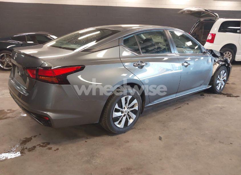 Photo 4 of 2023 Nissan Altima S FWD (VIN 1N4BL4BV0PN306182)