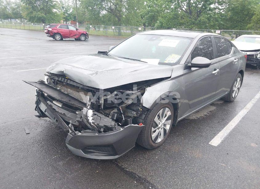 Photo 2 of 2023 Nissan Altima S FWD (VIN 1N4BL4BV0PN307753)