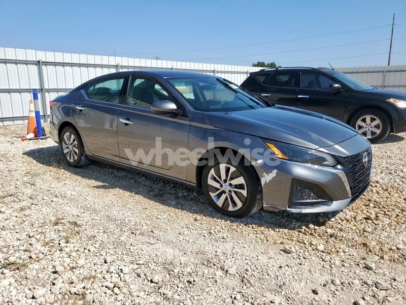 Photo 3 of 2023 NISSAN ALTIMA S (VIN 1N4BL4BV0PN334709)