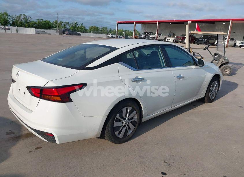 Photo 4 of 2023 Nissan Altima S FWD (VIN 1N4BL4BV0PN344432)