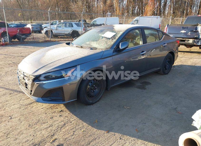 Photo 2 of 2023 Nissan Altima S FWD (VIN 1N4BL4BV0PN404905)