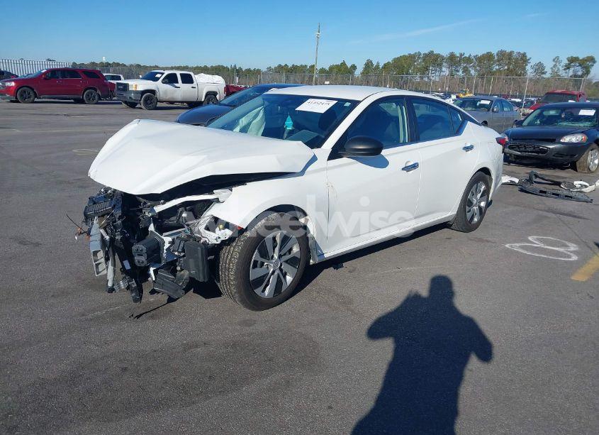 Photo 2 of 2024 Nissan Altima S FWD (VIN 1N4BL4BV0RN334809)