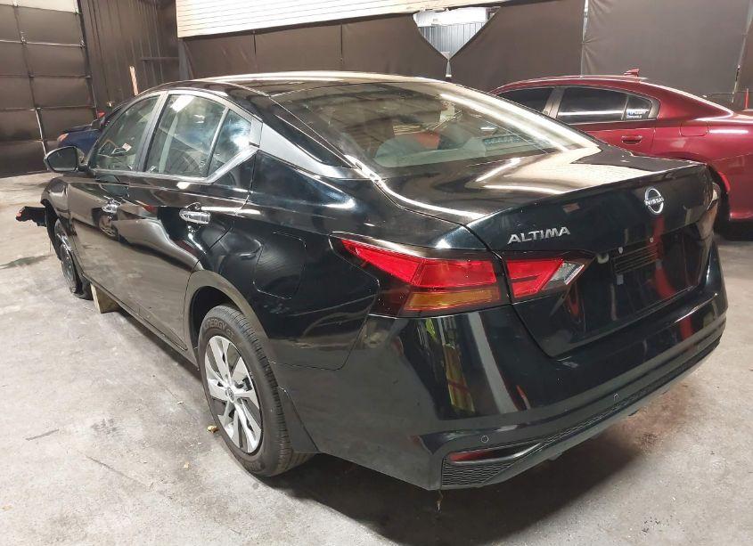 Photo 3 of 2024 Nissan Altima S FWD (VIN 1N4BL4BV0RN395223)