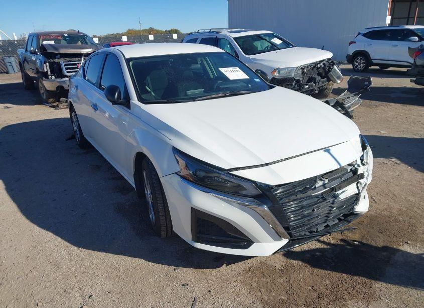 2024 Nissan Altima S FWD (VIN 1N4BL4BV0RN404647) main photo