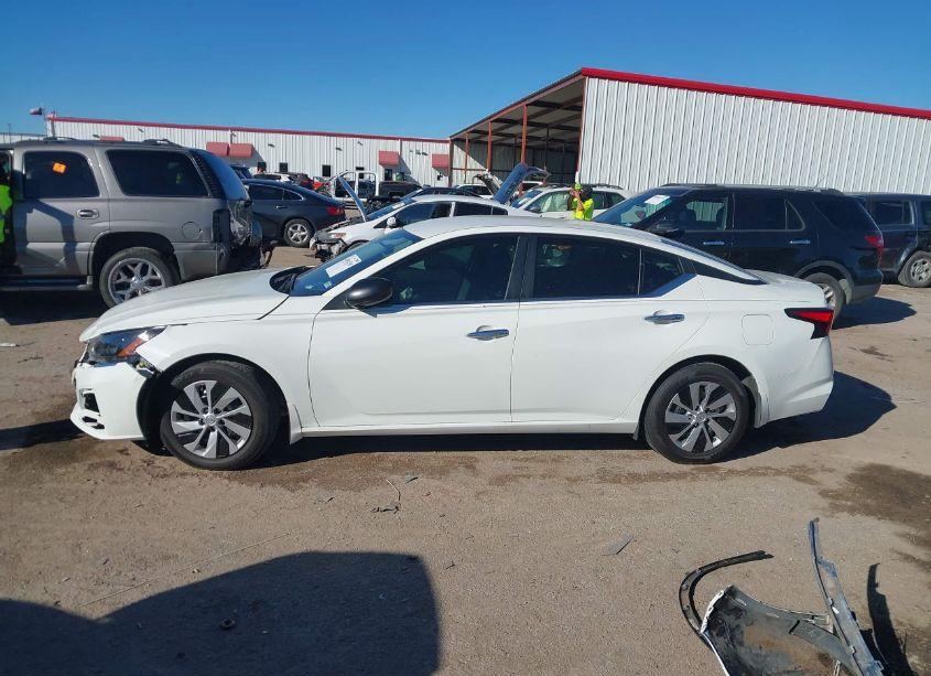 Photo 14 of 2024 Nissan Altima S FWD (VIN 1N4BL4BV0RN404647)
