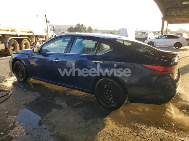 Photo 3 of 2024 NISSAN ALTIMA S (VIN 1N4BL4BV0RN421674)