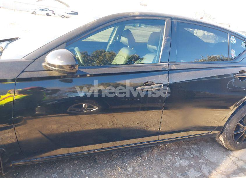 Photo 15 of 2019 Nissan Altima 2.5 S (VIN 1N4BL4BV1KC103953)