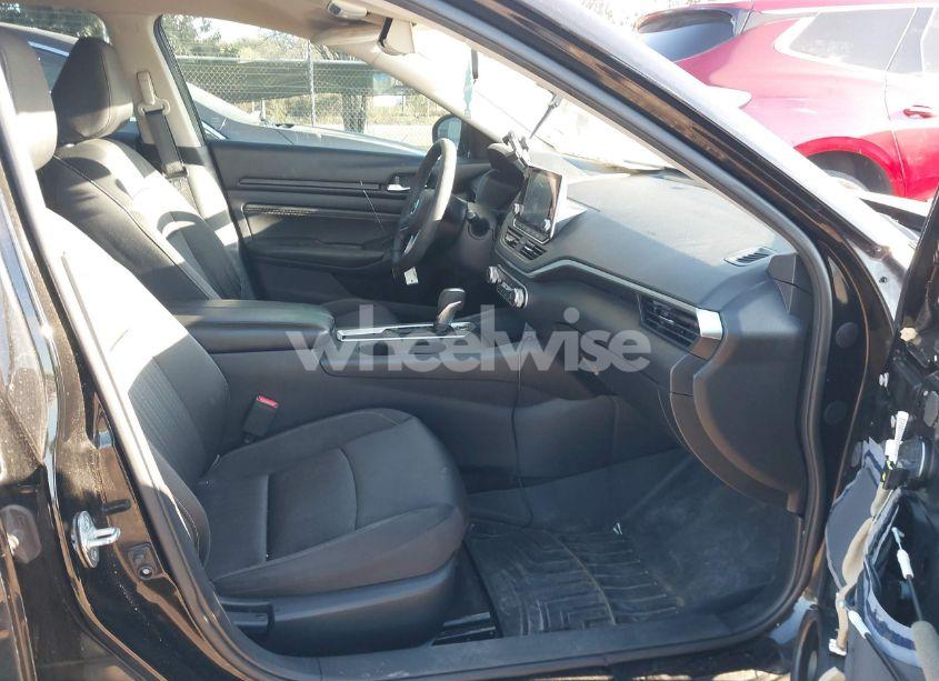 Photo 5 of 2019 Nissan Altima 2.5 S (VIN 1N4BL4BV1KC103953)