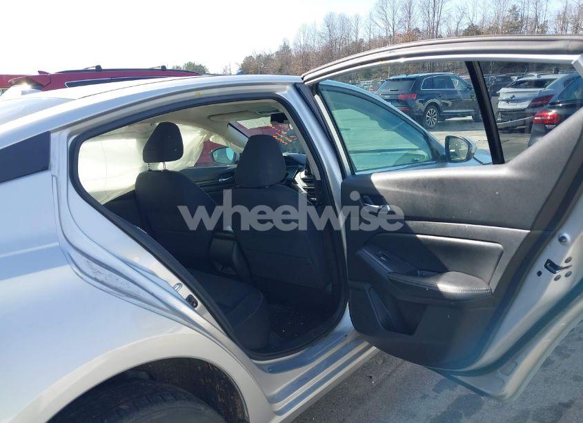 Photo 8 of 2019 Nissan Altima 2.5 S (VIN 1N4BL4BV1KC174960)