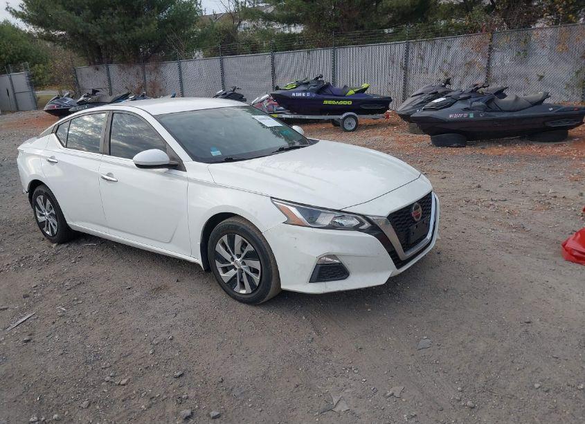 2019 Nissan Altima 2.5 S (VIN 1N4BL4BV1KC232047) main photo