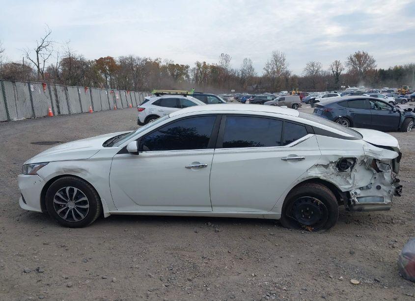 Photo 14 of 2019 Nissan Altima 2.5 S (VIN 1N4BL4BV1KC232047)