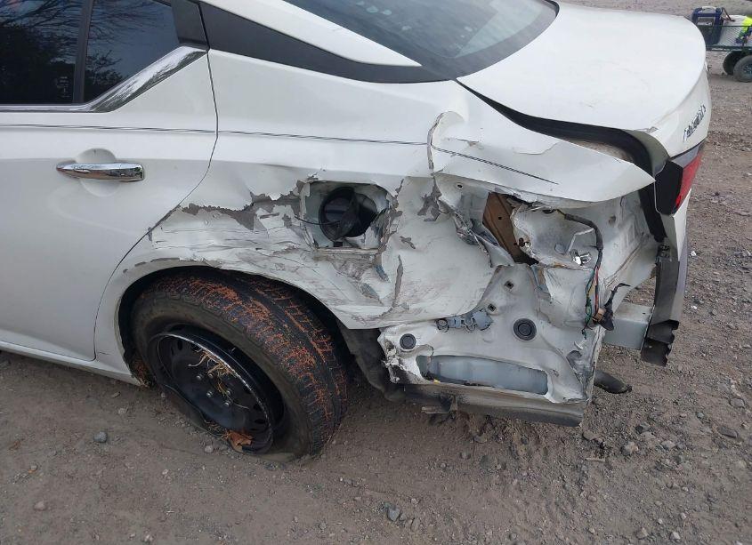 Photo 17 of 2019 Nissan Altima 2.5 S (VIN 1N4BL4BV1KC232047)