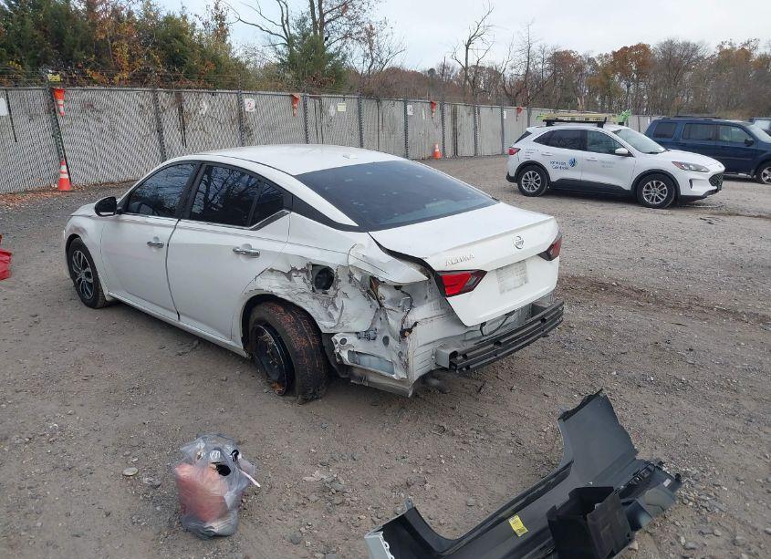 Photo 3 of 2019 Nissan Altima 2.5 S (VIN 1N4BL4BV1KC232047)