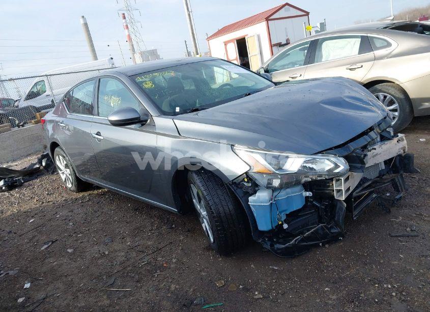 2019 Nissan Altima 2.5 S (VIN 1N4BL4BV1KC248717) main photo