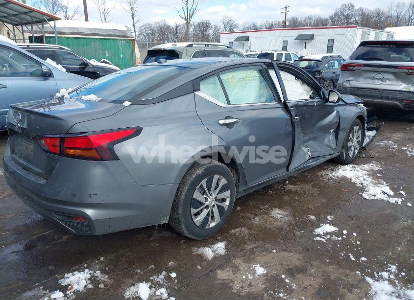 Photo 4 of 2020 Nissan Altima S FWD (VIN 1N4BL4BV1LC131608)