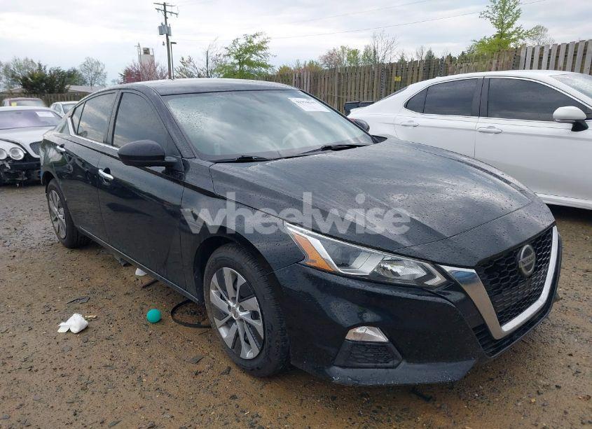 2020 Nissan Altima S FWD (VIN 1N4BL4BV1LC132922) main photo