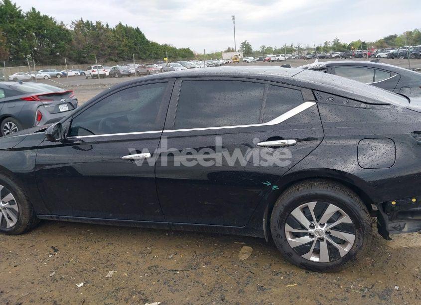 Photo 15 of 2020 Nissan Altima S FWD (VIN 1N4BL4BV1LC132922)