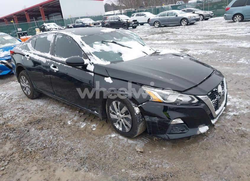 2020 Nissan Altima S FWD (VIN 1N4BL4BV1LC155780) main photo