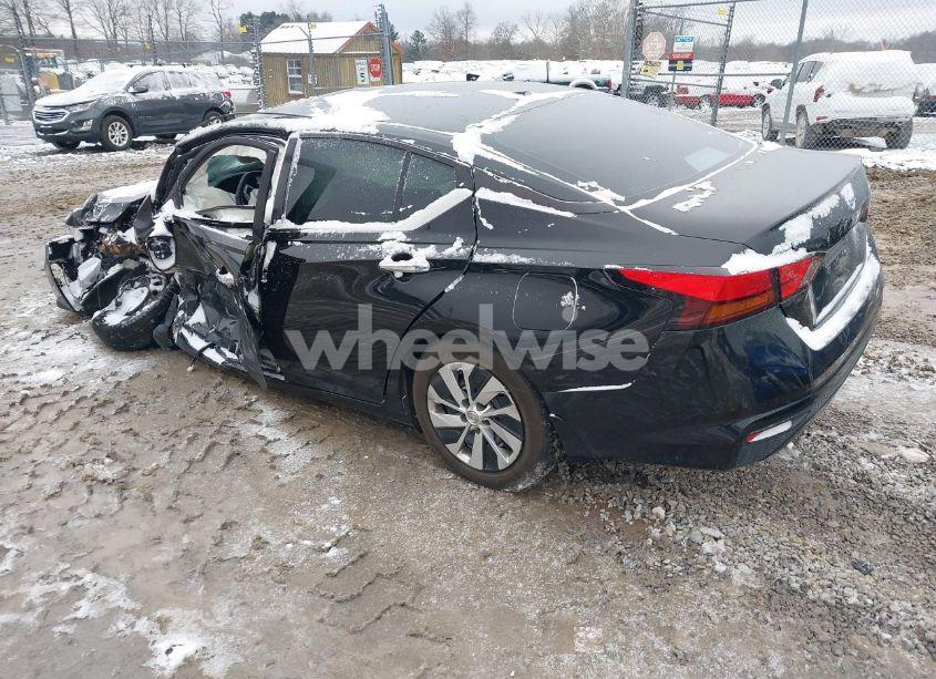 Photo 3 of 2020 Nissan Altima S FWD (VIN 1N4BL4BV1LC155780)