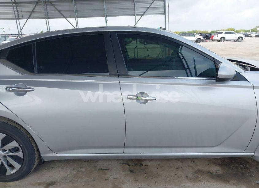 Photo 13 of 2020 Nissan Altima S FWD (VIN 1N4BL4BV1LC174085)