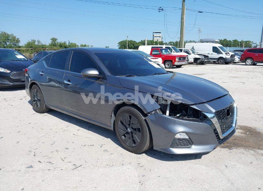 2020 Nissan Altima S FWD (VIN 1N4BL4BV1LC200006) main photo