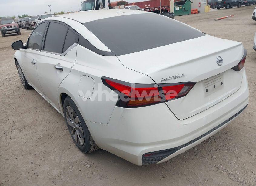 Photo 3 of 2020 Nissan Altima S FWD (VIN 1N4BL4BV1LC216268)