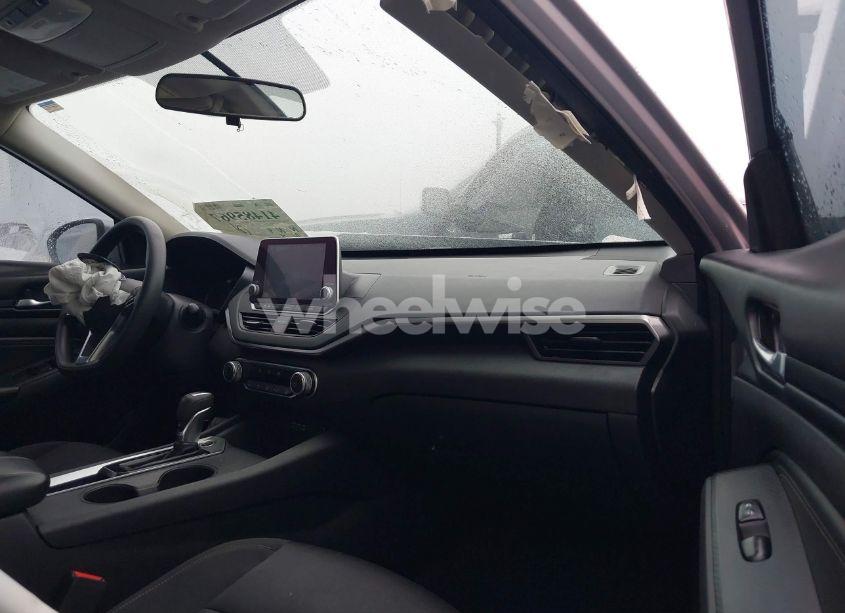 Photo 5 of 2020 Nissan Altima S FWD (VIN 1N4BL4BV1LC233734)