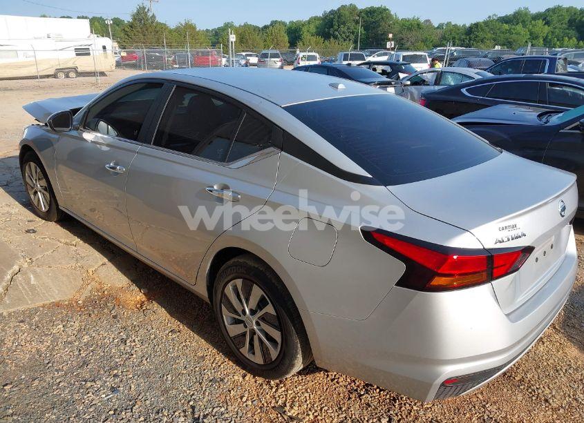 Photo 3 of 2020 Nissan Altima S FWD (VIN 1N4BL4BV1LC246578)