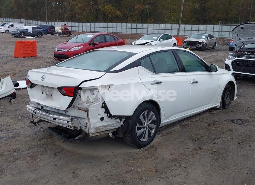 Photo 4 of 2020 Nissan Altima S FWD (VIN 1N4BL4BV1LC256818)