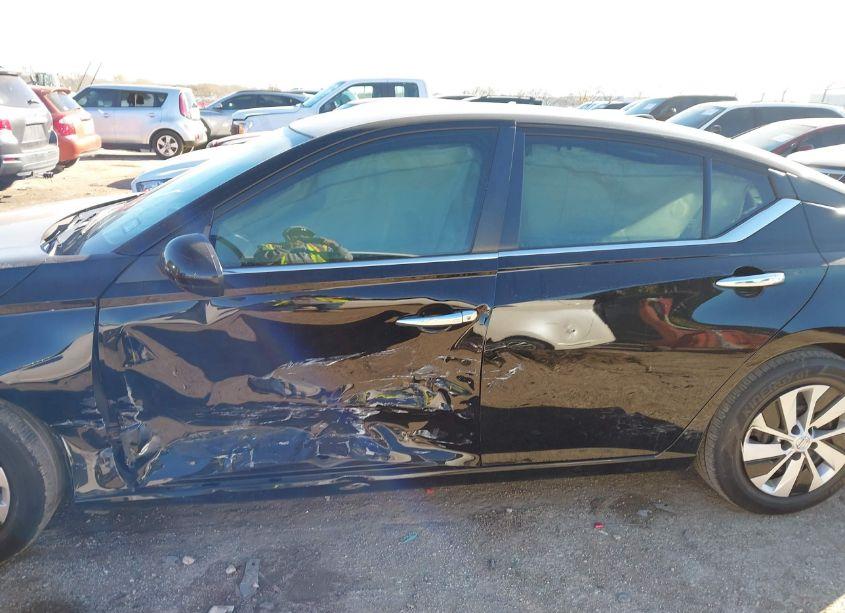 Photo 14 of 2020 Nissan Altima S FWD (VIN 1N4BL4BV1LC259993)