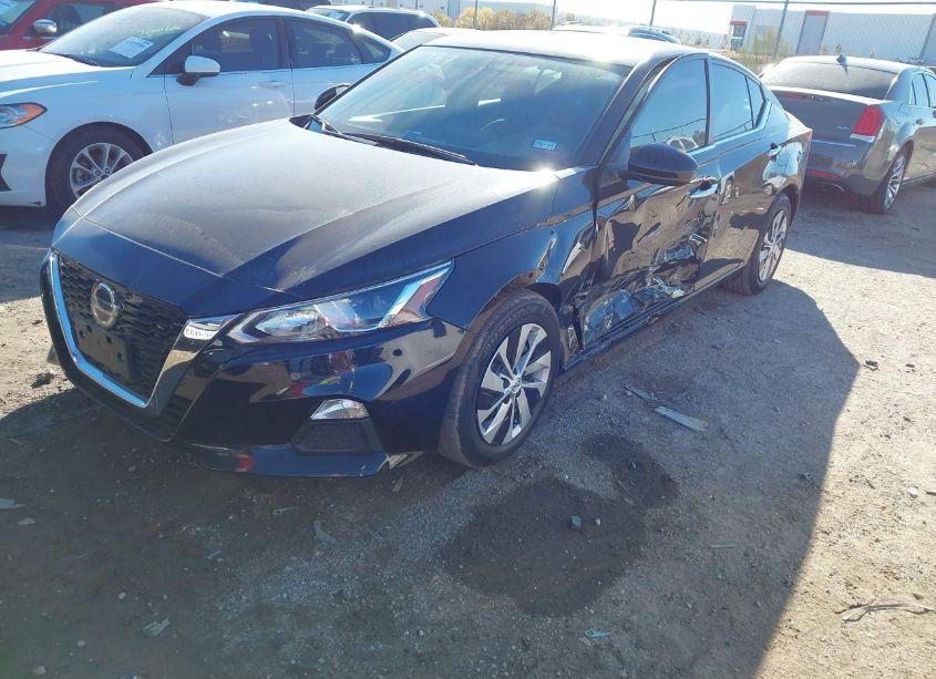 Photo 2 of 2020 Nissan Altima S FWD (VIN 1N4BL4BV1LC259993)