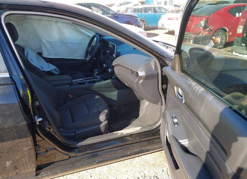 Photo 5 of 2020 Nissan Altima S FWD (VIN 1N4BL4BV1LC259993)