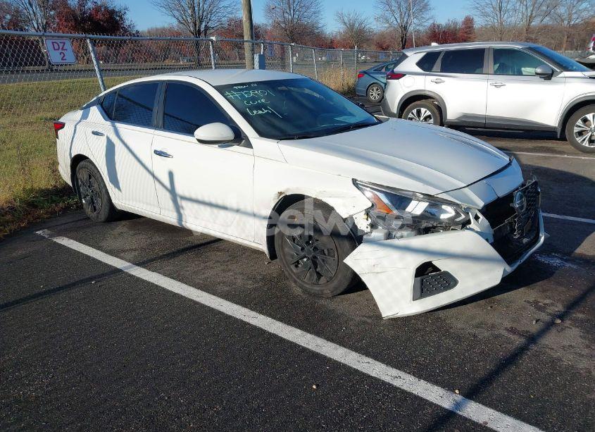 2020 Nissan Altima S FWD (VIN 1N4BL4BV1LC261114) main photo