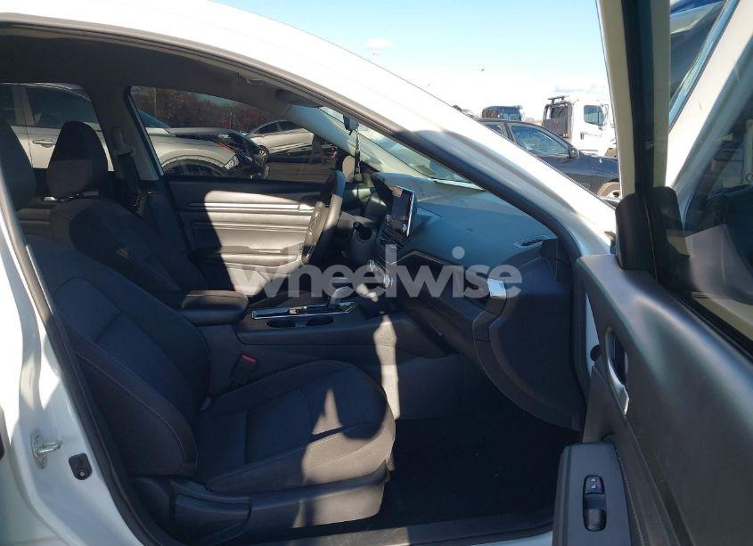 Photo 5 of 2020 Nissan Altima S FWD (VIN 1N4BL4BV1LC261114)