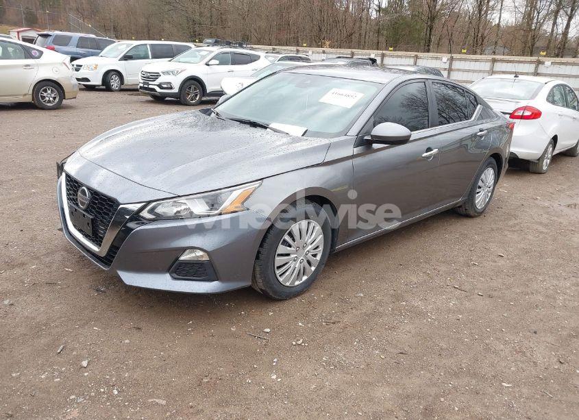 Photo 2 of 2021 Nissan Altima S FWD (VIN 1N4BL4BV1MN368590)