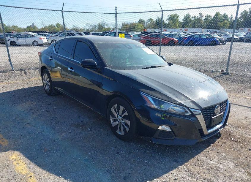 2021 Nissan Altima S FWD (VIN 1N4BL4BV1MN390427) main photo