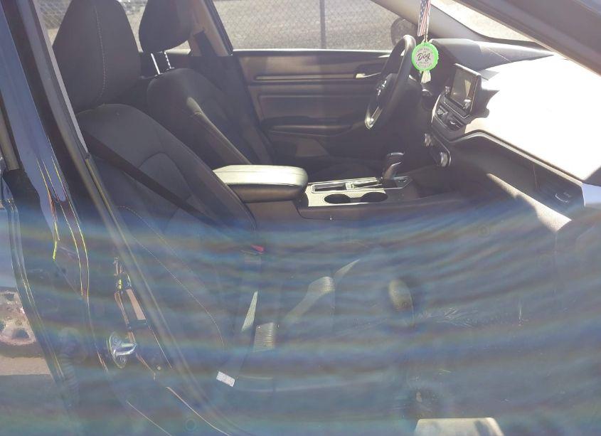 Photo 5 of 2021 Nissan Altima S FWD (VIN 1N4BL4BV1MN390427)