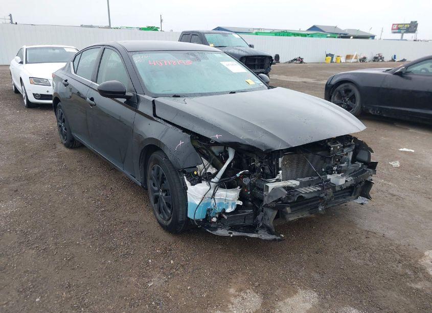 2022 Nissan Altima S FWD (VIN 1N4BL4BV1NN335817) main photo