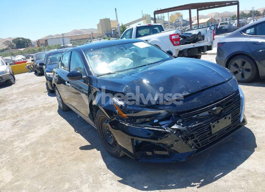 2023 Nissan Altima S FWD (VIN 1N4BL4BV1PN335982) main photo