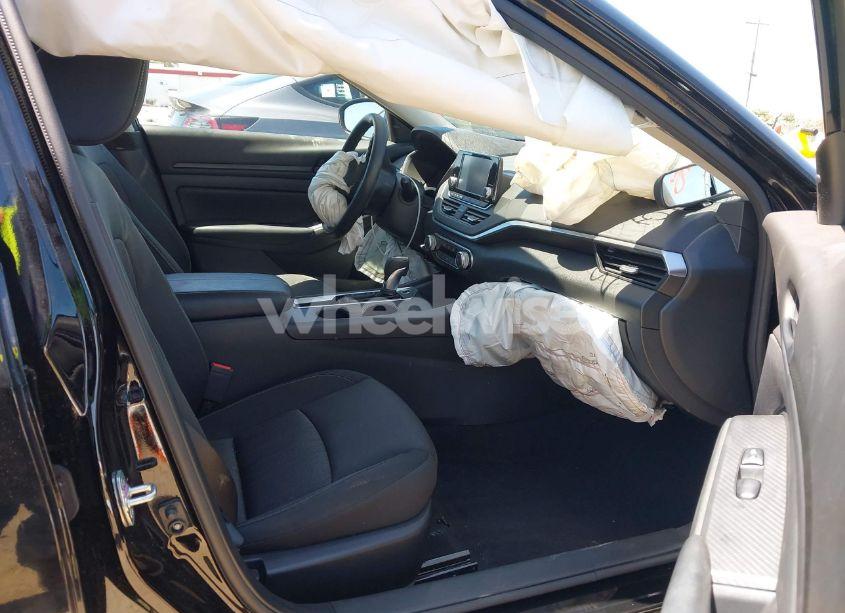 Photo 5 of 2023 Nissan Altima S FWD (VIN 1N4BL4BV1PN335982)