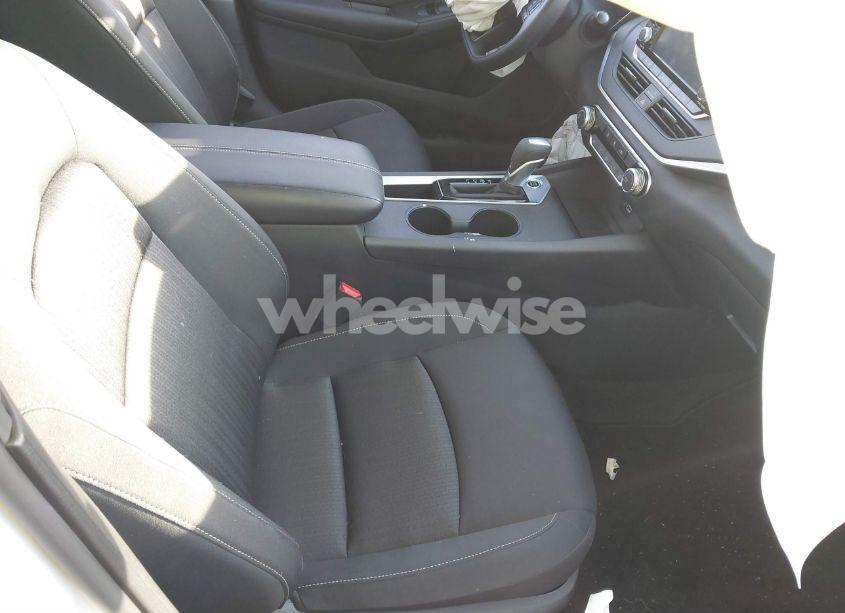 Photo 5 of 2024 Nissan Altima S FWD (VIN 1N4BL4BV1RN313886)