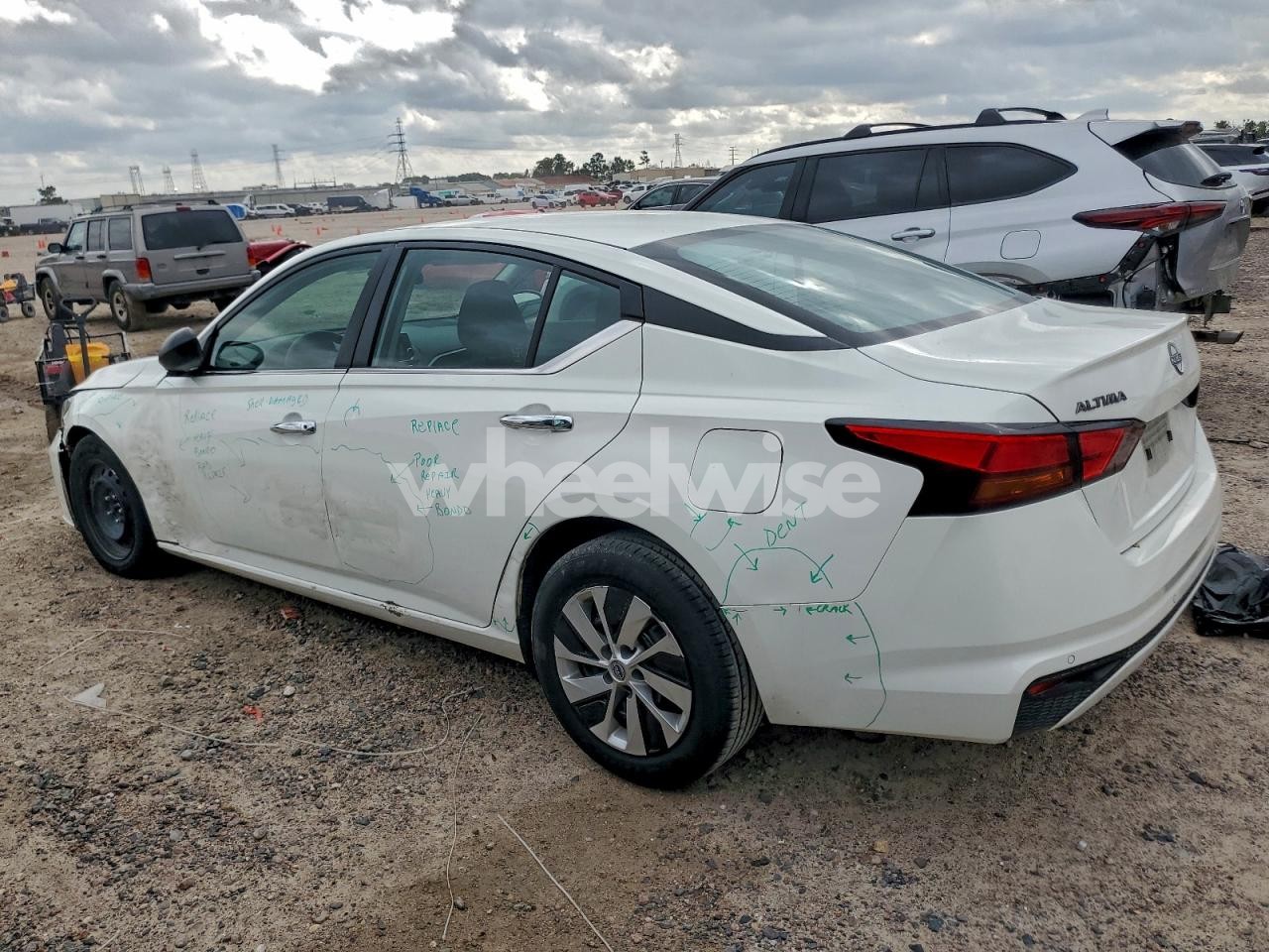 Photo 2 of 2024 NISSAN ALTIMA S (VIN 1N4BL4BV1RN361839)