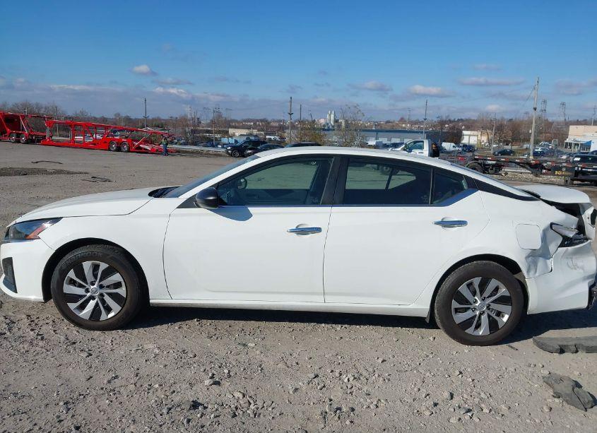 Photo 13 of 2024 Nissan Altima S FWD (VIN 1N4BL4BV1RN369889)