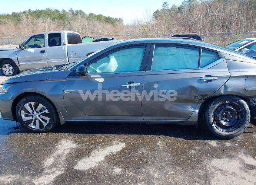 Photo 15 of 2024 Nissan Altima S FWD (VIN 1N4BL4BV1RN389933)