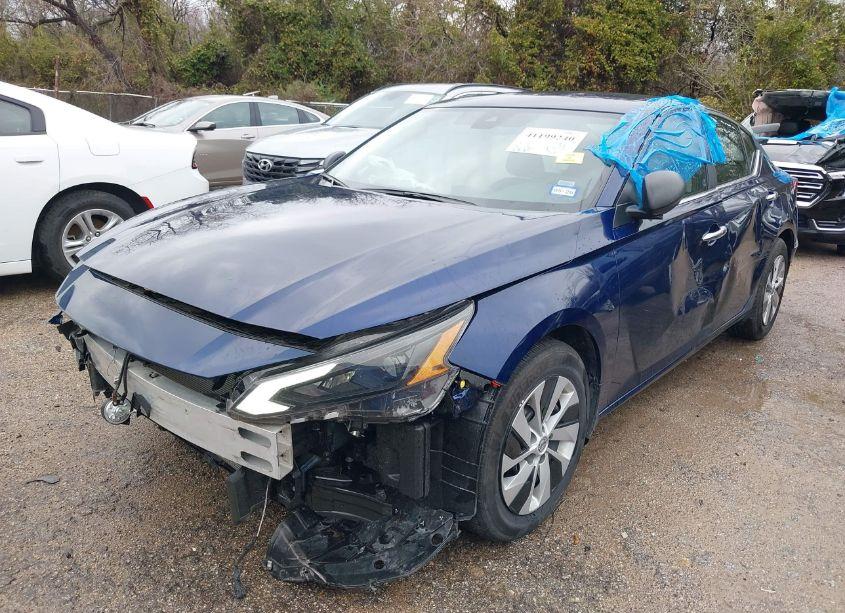 Photo 2 of 2024 Nissan Altima S FWD (VIN 1N4BL4BV1RN433817)