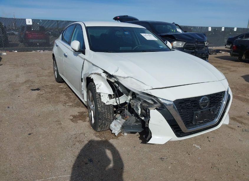 2019 Nissan Altima 2.5 S (VIN 1N4BL4BV2KC106943) main photo