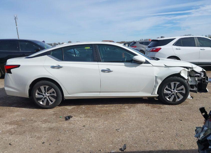 Photo 14 of 2019 Nissan Altima 2.5 S (VIN 1N4BL4BV2KC106943)