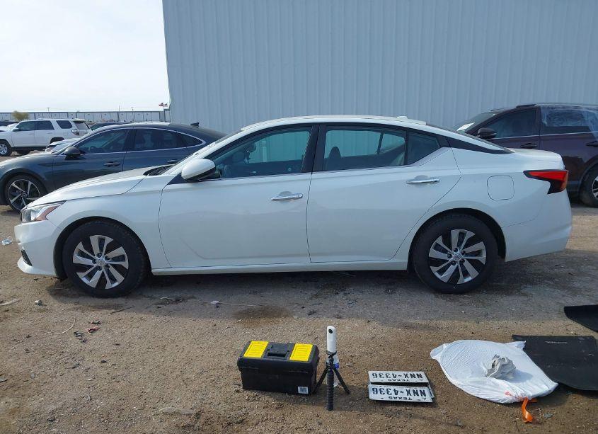 Photo 15 of 2019 Nissan Altima 2.5 S (VIN 1N4BL4BV2KC106943)